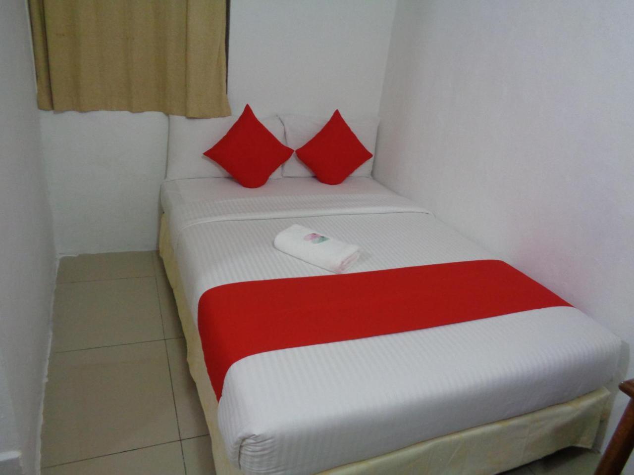 Mah Lanu Hotel 2*